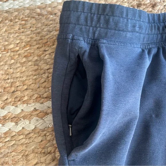 Lululemon Navy Jogger - Picture 4 of 9